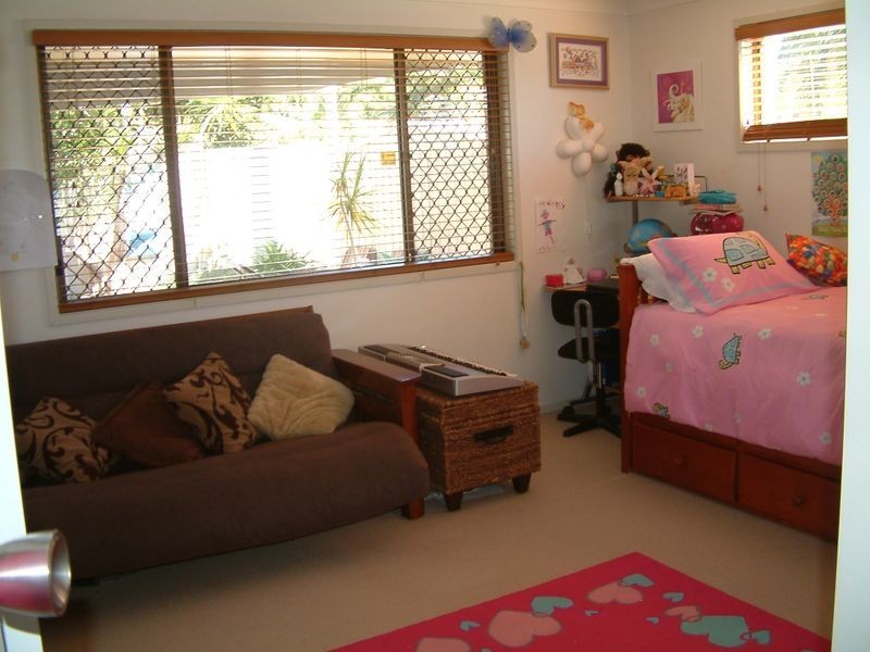 218 Discovery Drive, Helensvale QLD 4212