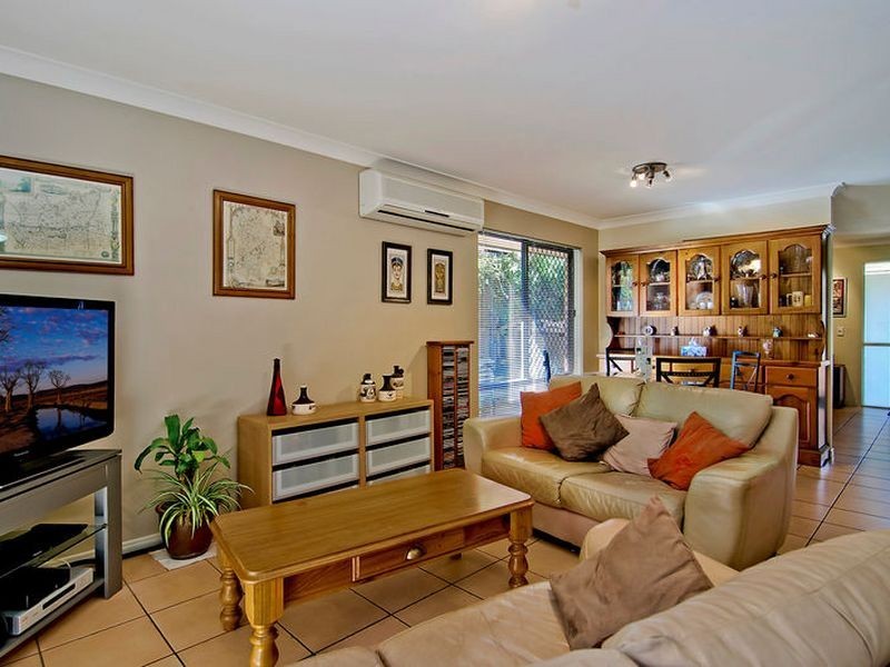 2/153-161 Greenacre Drive, Arundel QLD 4214