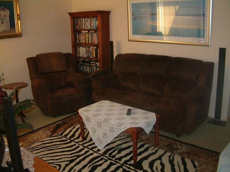 10 Midway Terrace, Pacific Pines QLD 4211