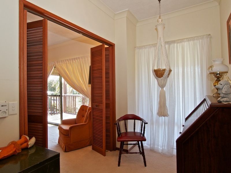 8 California Drive, Oxenford QLD 4210