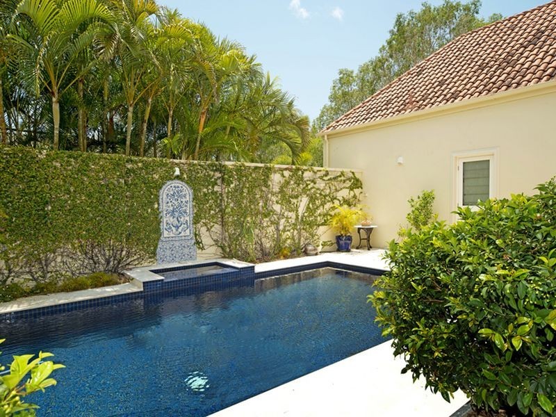 1091 Beechwood Drive, Hope Island QLD 4212