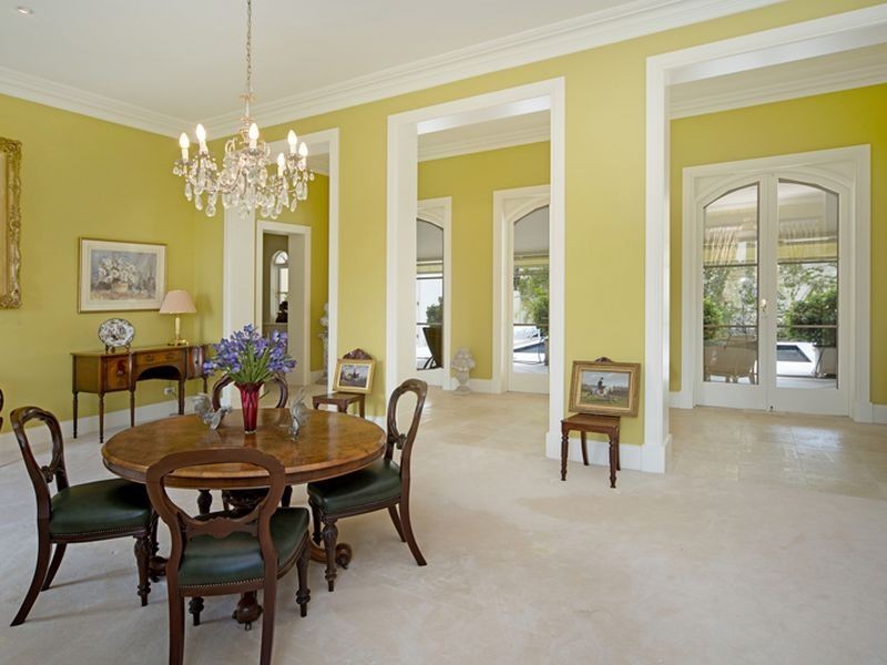 1091 Beechwood Drive, Hope Island QLD 4212