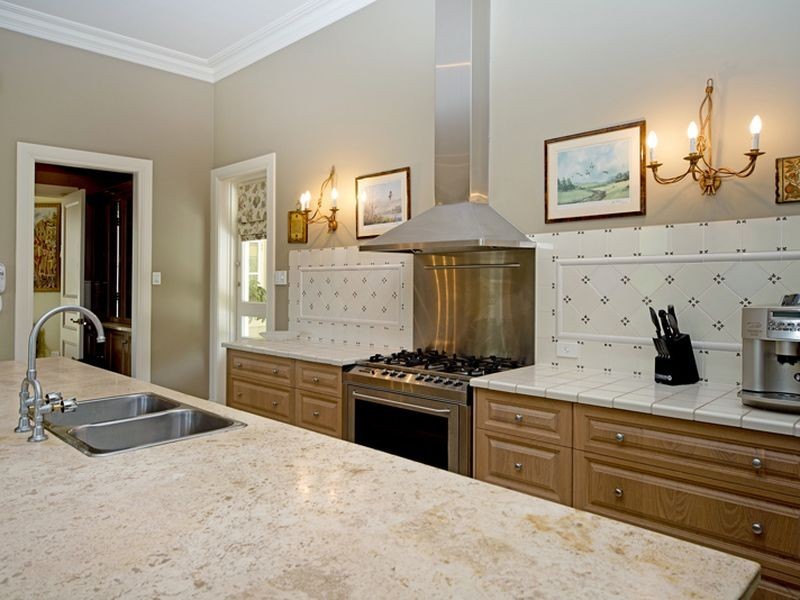 1091 Beechwood Drive, Hope Island QLD 4212