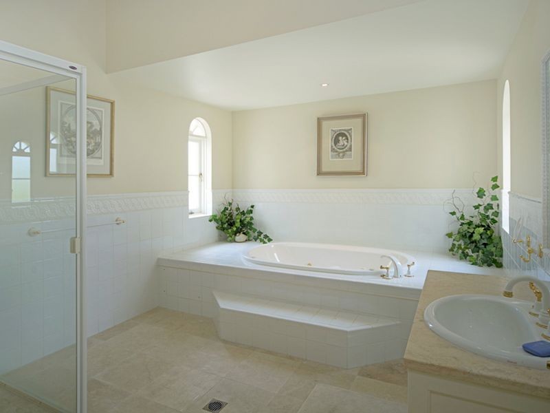 1091 Beechwood Drive, Hope Island QLD 4212