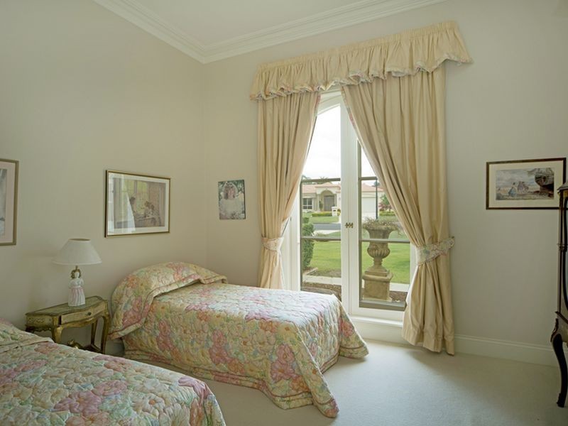 1091 Beechwood Drive, Hope Island QLD 4212