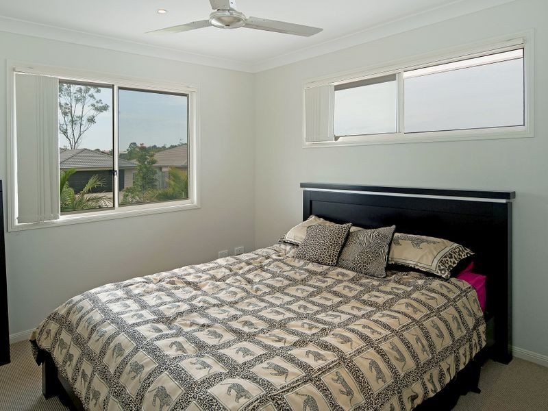 1/32 Buchanan Circuit, Oxenford QLD 4210