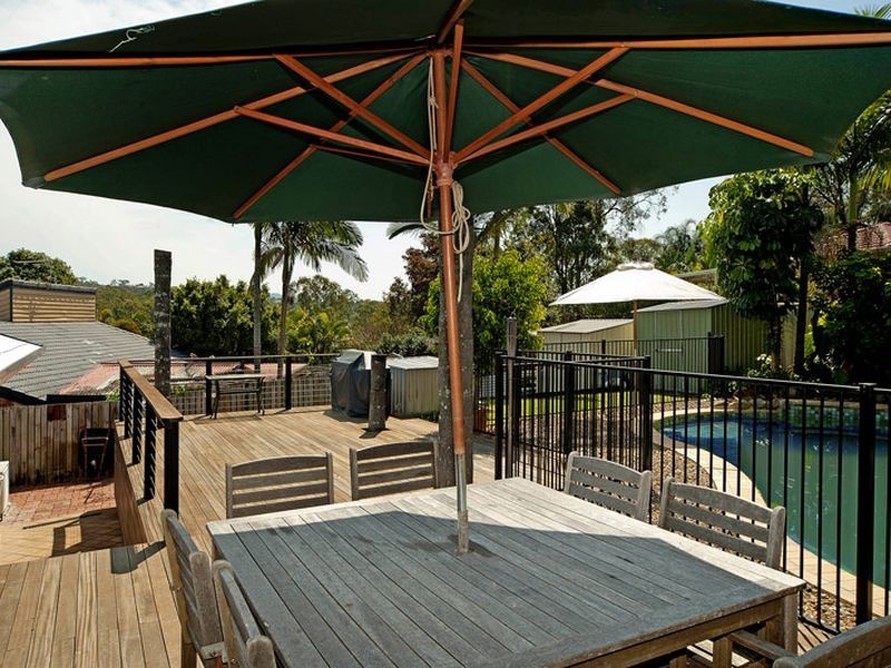 5 Stretton Drive, Helensvale QLD 4212