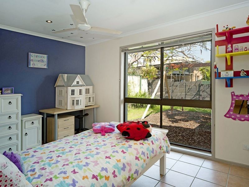 5 Stretton Drive, Helensvale QLD 4212