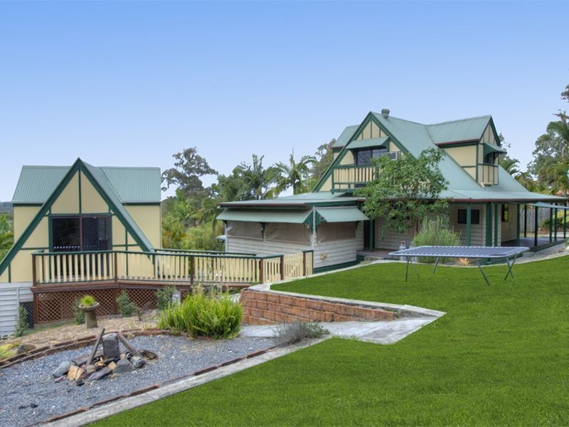 18 Robe Court, Helensvale QLD 4212