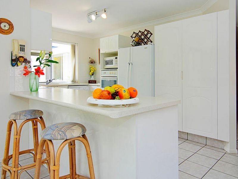 8 Westlake Court, Helensvale QLD 4212