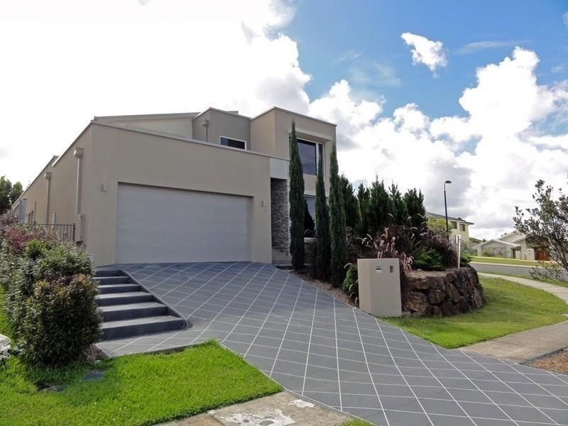 1 Twynam Mews, Pacific Pines QLD 4211