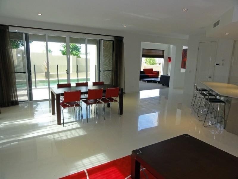 1 Twynam Mews, Pacific Pines QLD 4211