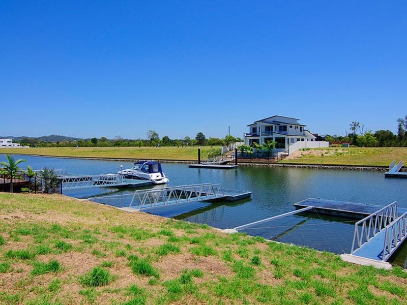 12 Harbourvue Court, Helensvale QLD 4212