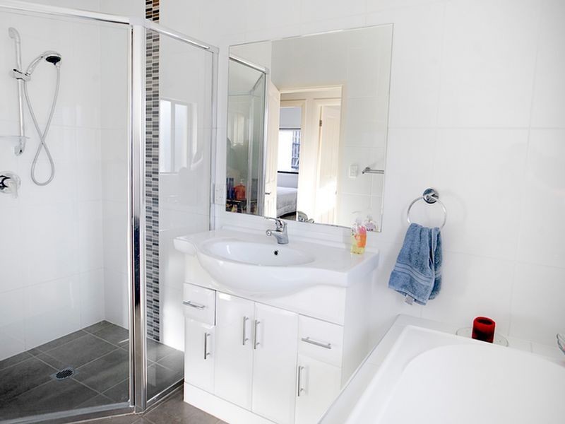 8 Meroo Place, Upper Coomera QLD 4209