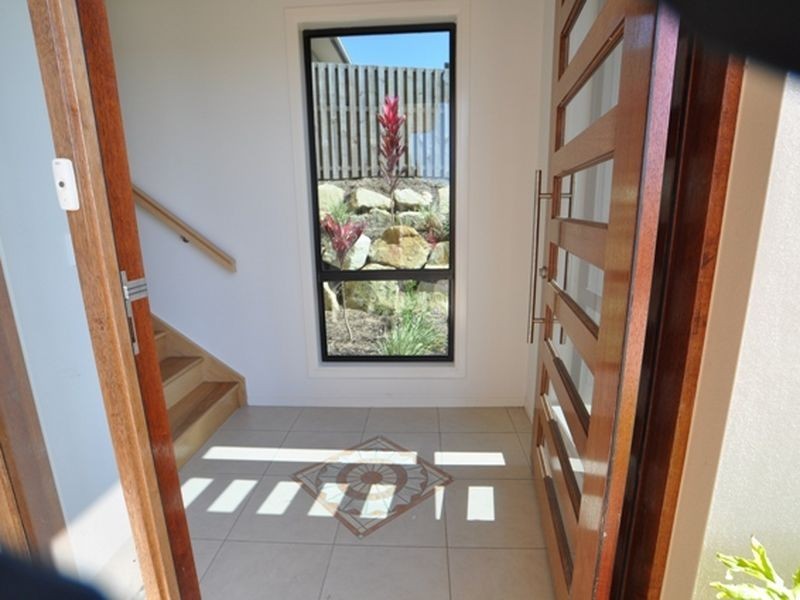 8 Meroo Place, Upper Coomera QLD 4209