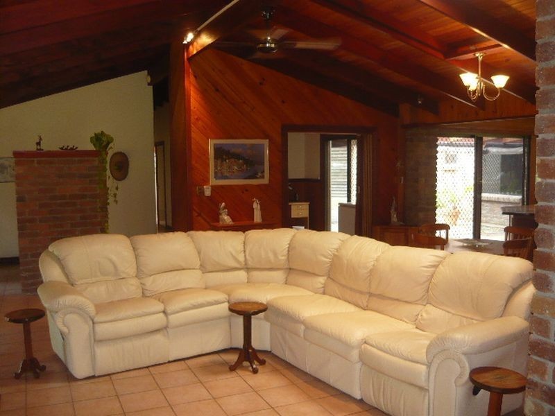 44 Ruth Terrace, Oxenford QLD 4210