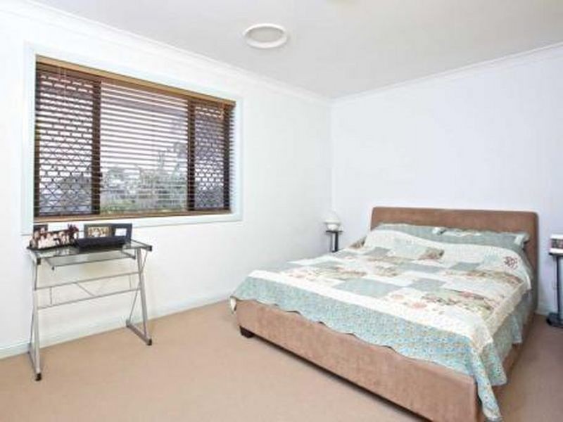 19 Dalby Court, Helensvale QLD 4212