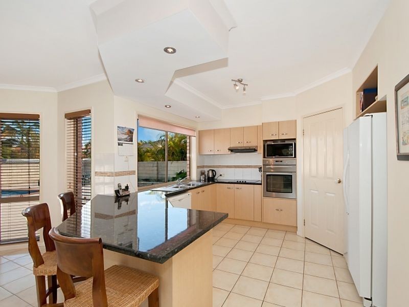 3 Tammy Court, Helensvale QLD 4212