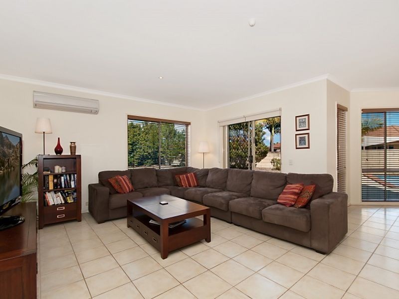 3 Tammy Court, Helensvale QLD 4212