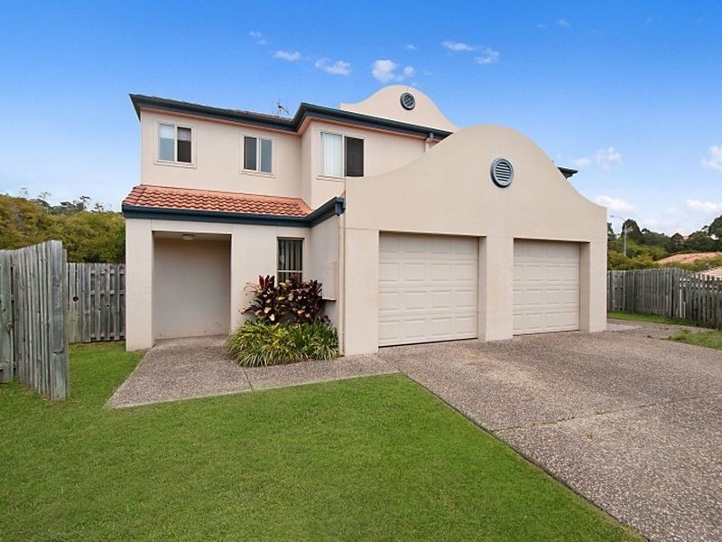 4/1 Studio Drive, Pacific Pines QLD 4211