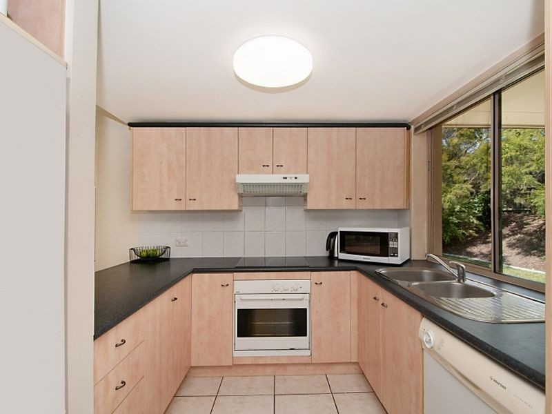 4/1 Studio Drive, Pacific Pines QLD 4211