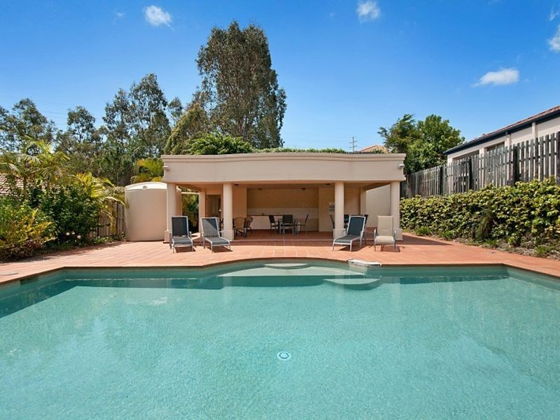 4/1 Studio Drive, Pacific Pines QLD 4211