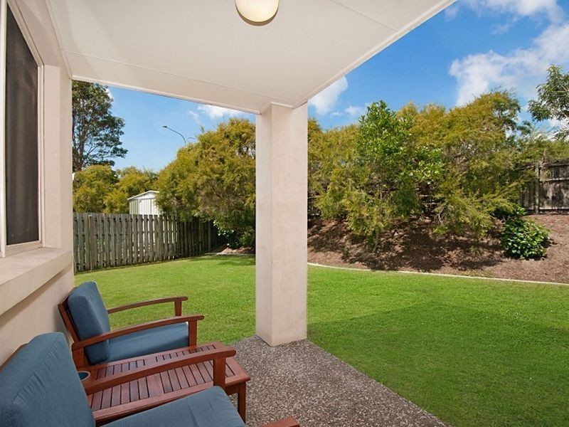 4/1 Studio Drive, Pacific Pines QLD 4211