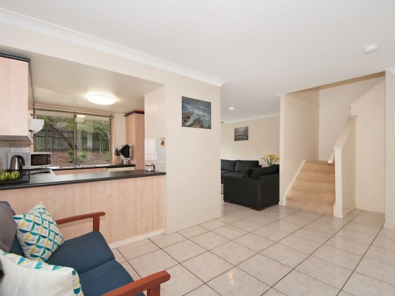 4/1 Studio Drive, Pacific Pines QLD 4211