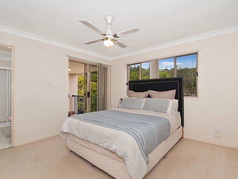 4/1 Studio Drive, Pacific Pines QLD 4211
