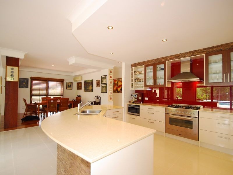 82 Rivertree Avenue, Helensvale QLD 4212