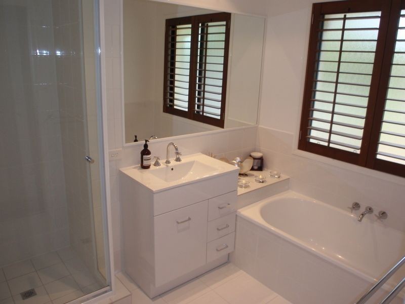 82 Rivertree Avenue, Helensvale QLD 4212