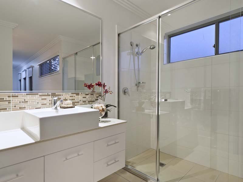 16 Careel Close, Helensvale QLD 4212