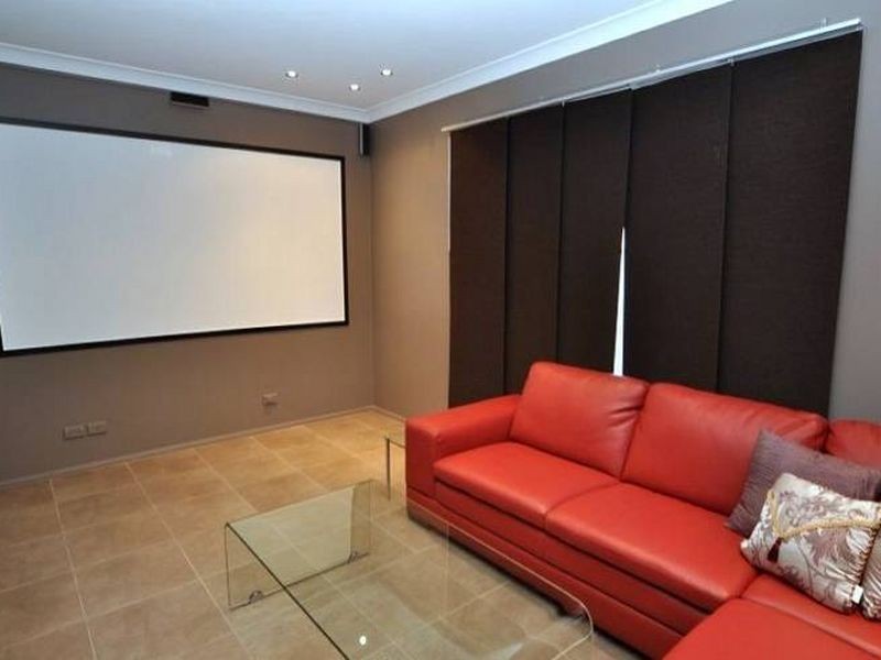 3 Wisemans Court, Helensvale QLD 4212