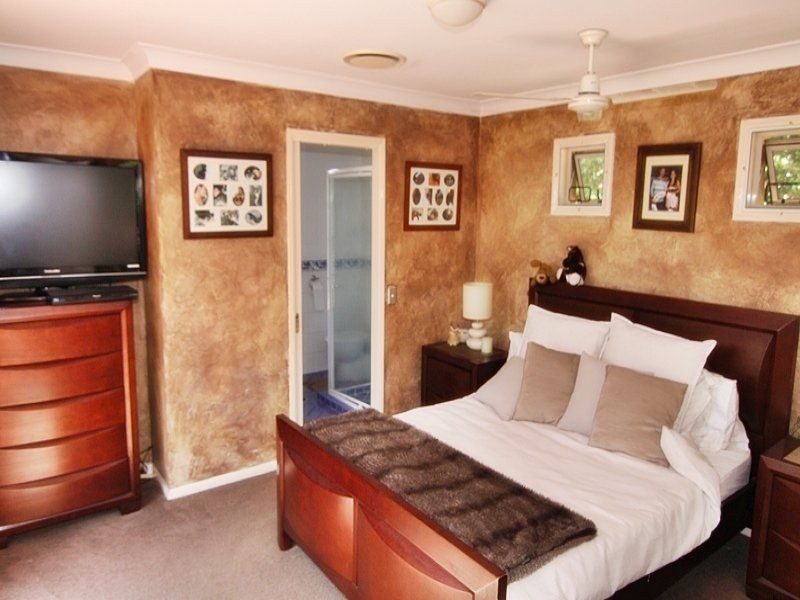 12 Pacific Pines Boulevard, Pacific Pines QLD 4211