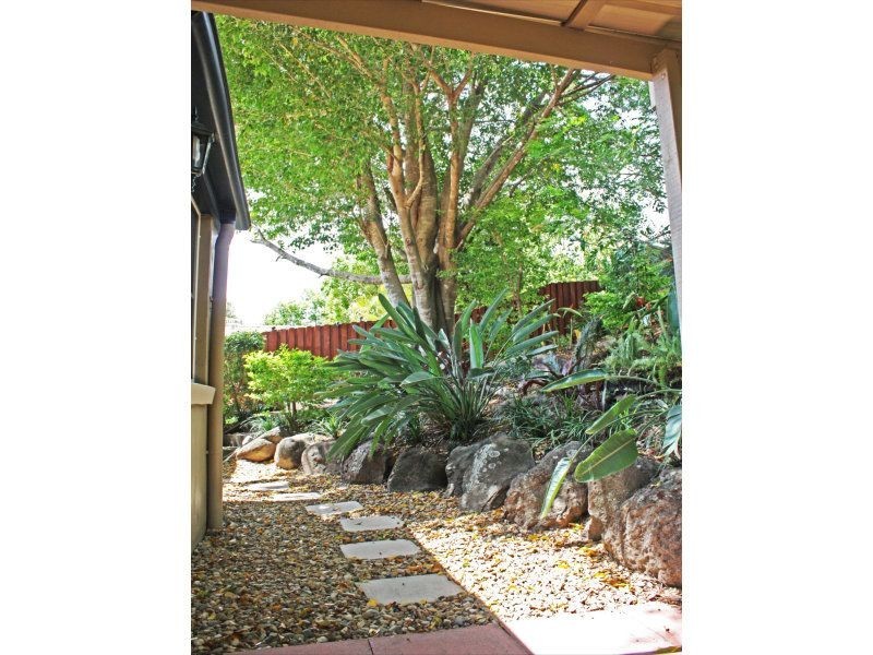 12 Pacific Pines Boulevard, Pacific Pines QLD 4211