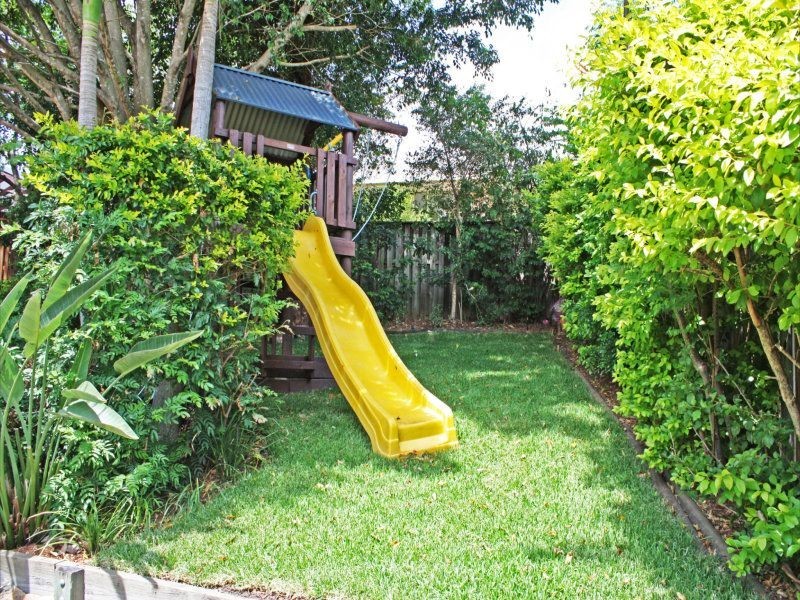 12 Pacific Pines Boulevard, Pacific Pines QLD 4211