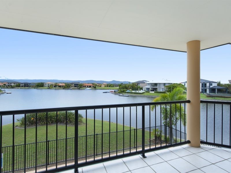 30 Windchimes Way, Helensvale QLD 4212