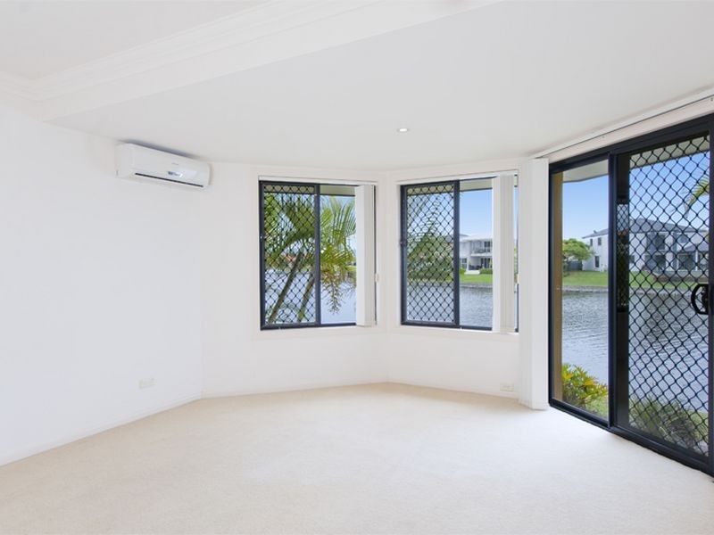 30 Windchimes Way, Helensvale QLD 4212