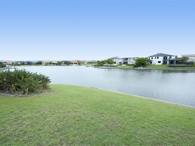 30 Windchimes Way, Helensvale QLD 4212