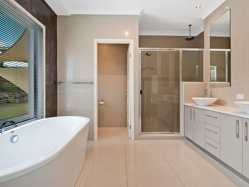 16 Waldorf Place, Maudsland QLD 4210