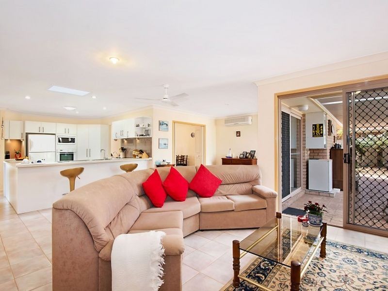 67 Monterey Keys Drive, Helensvale QLD 4212