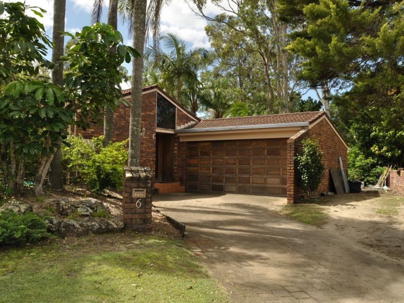 6 Calder Crescent, Helensvale QLD 4212