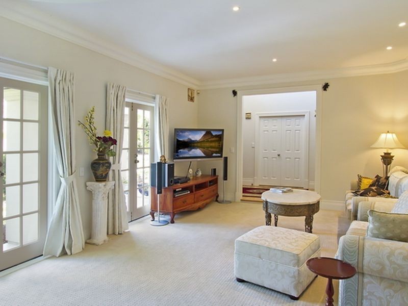 1004 Rosebank Way, Hope Island QLD 4212