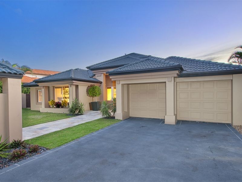7 Serenity Boulevard, Helensvale QLD 4212