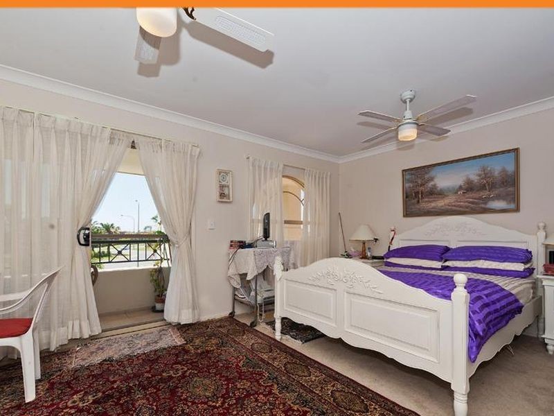 1 Ben Dalley Drive, Helensvale QLD 4212