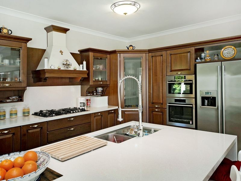 1616 Rosebank Way W, Hope Island QLD 4212