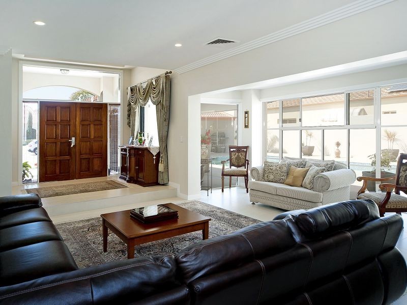 1616 Rosebank Way W, Hope Island QLD 4212