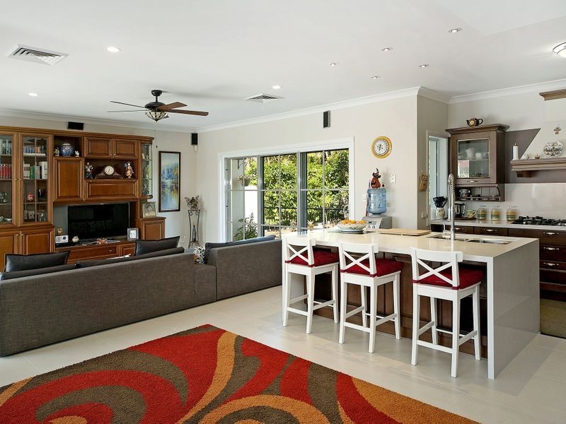 1616 Rosebank Way W, Hope Island QLD 4212