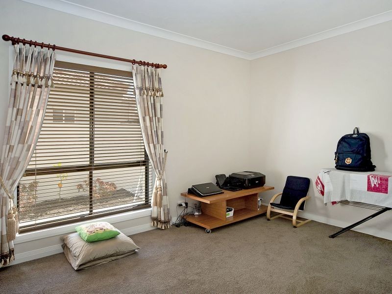 1616 Rosebank Way W, Hope Island QLD 4212