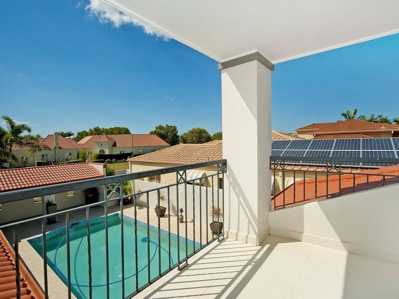 1616 Rosebank Way W, Hope Island QLD 4212